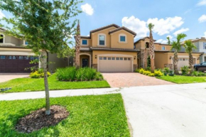 The Ultimate 6 Bedroom 4 Bathroom Windsor villa